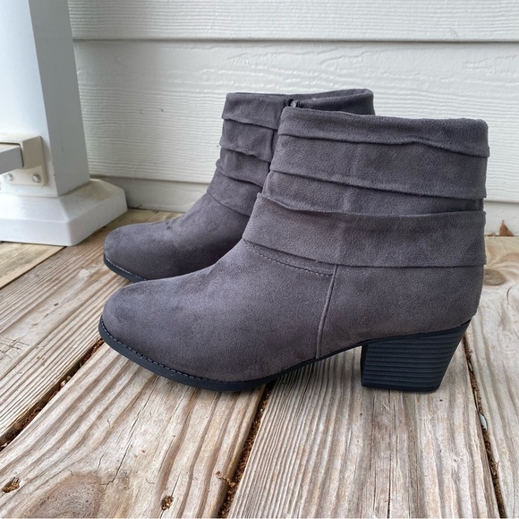 PATRIZIA BY SPRING STEP Fur Lined Faux Suede Grey Zip Up Aloly Bootie - Picture 3 of 9
